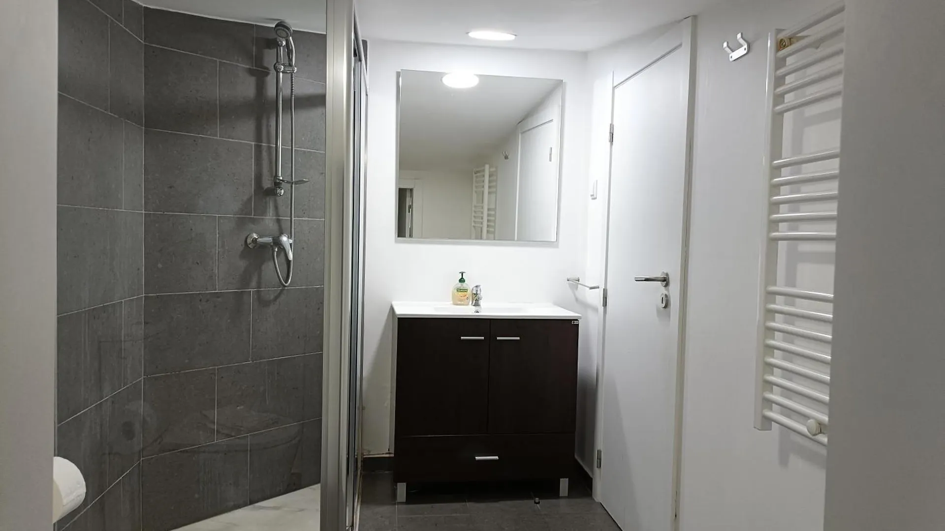 Apartment Dobairro Suites At Merces Lisbon